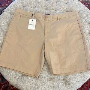 UNTUCKit St Vincent shorts waist 40”/inseam 9”